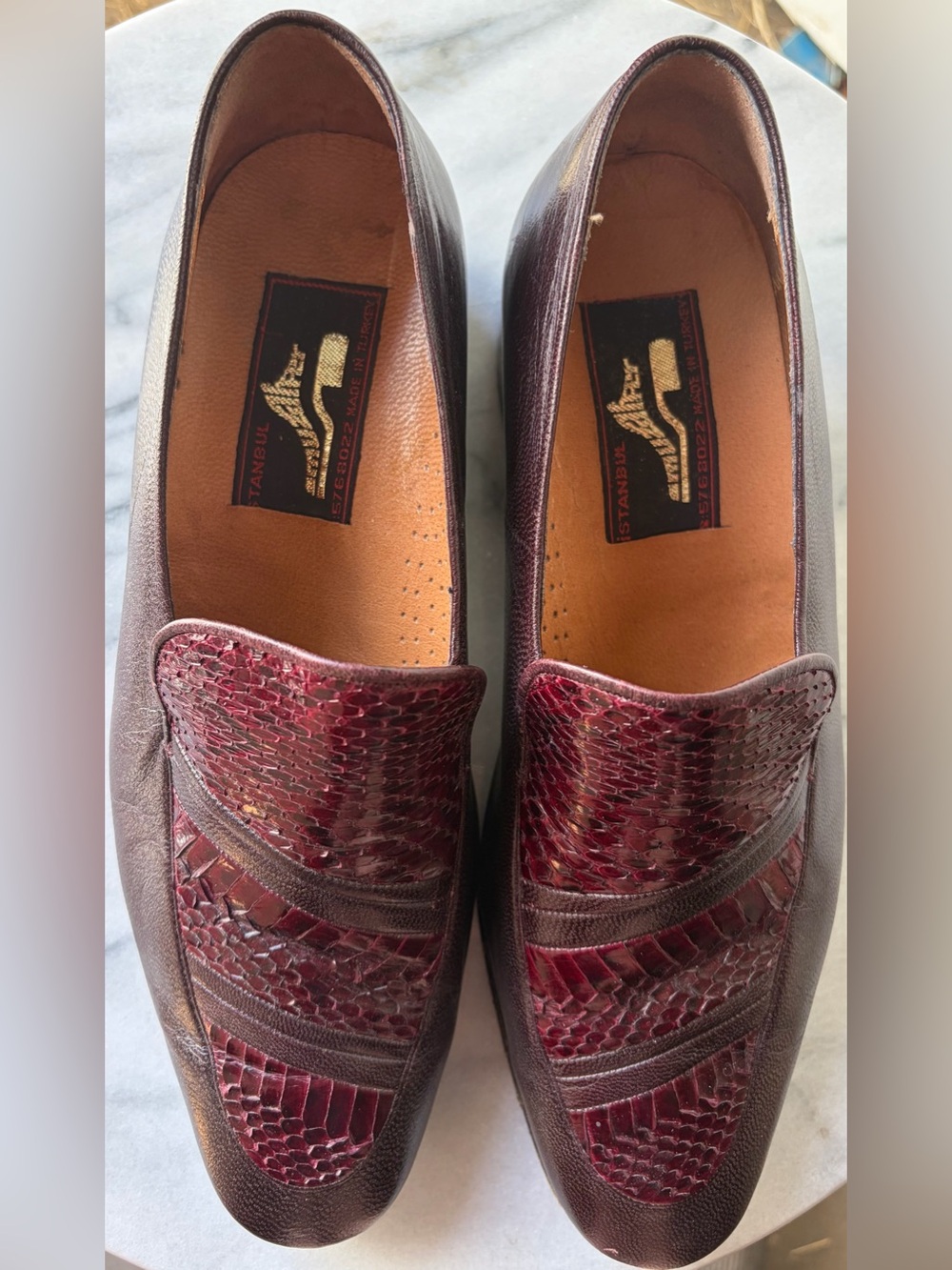 Vintage Handcrafted Istanbul Oxblood Leather Reptile Loafers EU 39 Soles Wear